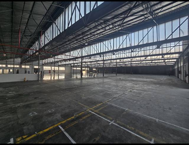 5,751M² WAREHOUSE TO LET IN BOKSBURG EAST